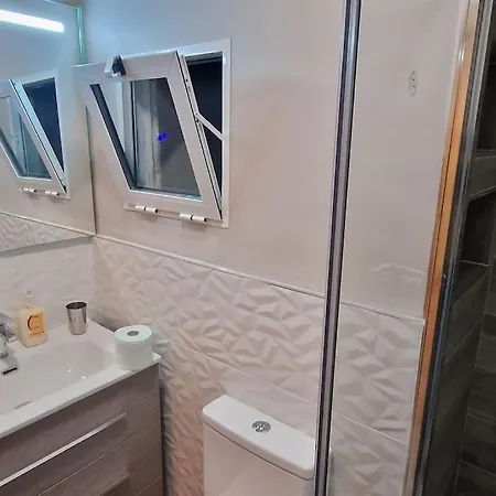 - A Dos Pasos De La Playa - 3 Hab - 2 Banos Apartment *