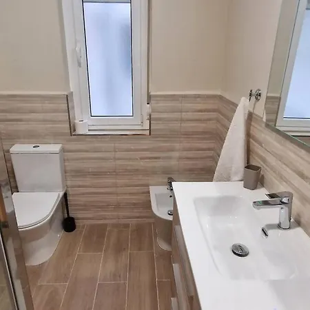 - A Dos Pasos De La Playa - 3 Hab - 2 Banos * Gijón