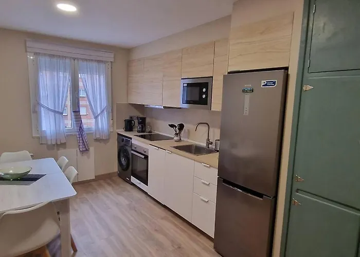 - A Dos Pasos De La Playa - 3 Hab - 2 Banos Appartement Gijón